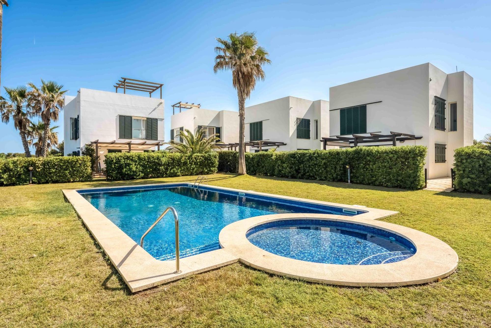Villa Punta Grossa Es Mercadal Exteriör bild